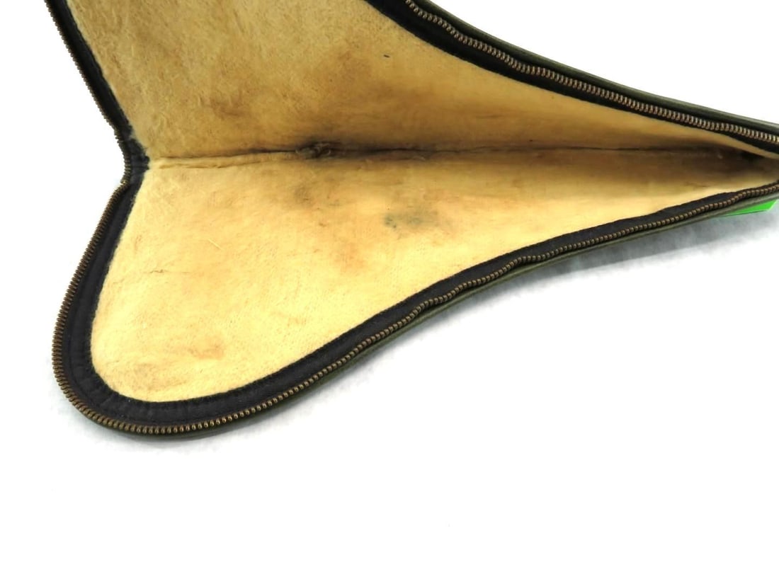 Vintage Safariland Leather Pistol Rug - 5