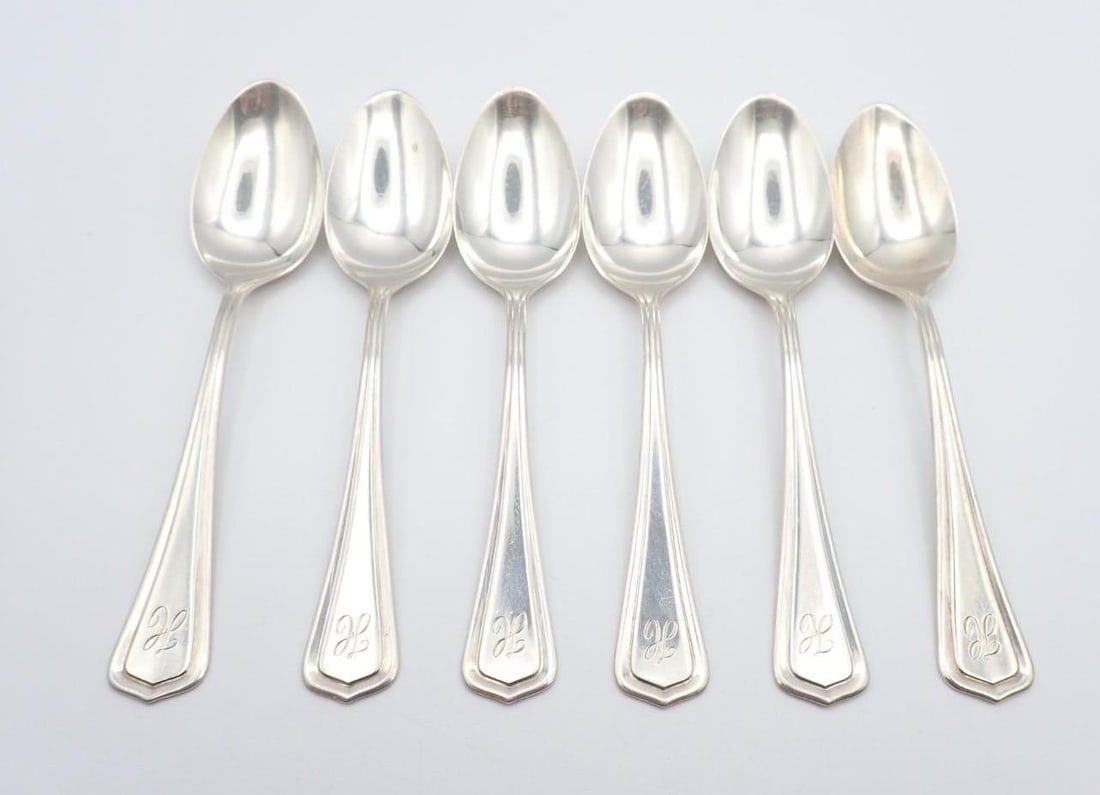 Set of (6) Lunt Silversmiths Sterling Silver Teaspoons - 2