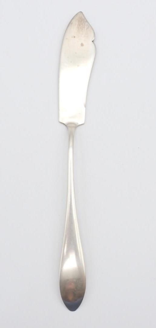 Gorham Sterling Silver Master Butter: 7.75" in length, 33.7 grams