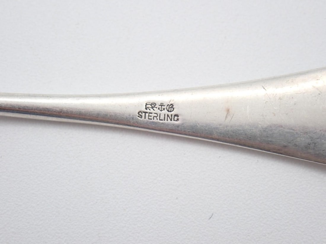 (20) Sterling Silver Flatware Articles - 17