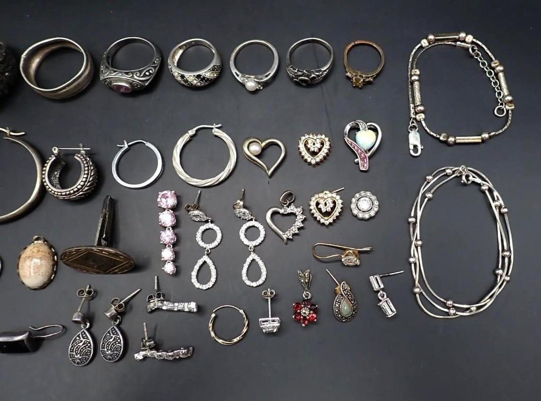 (39) Sterling Silver Jewelry Articles - 3