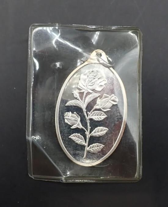 Suisse 10 Gram .999 Silver Ingot Pendant: Suisse 10 Gram .999 Silver Ingot Pendant