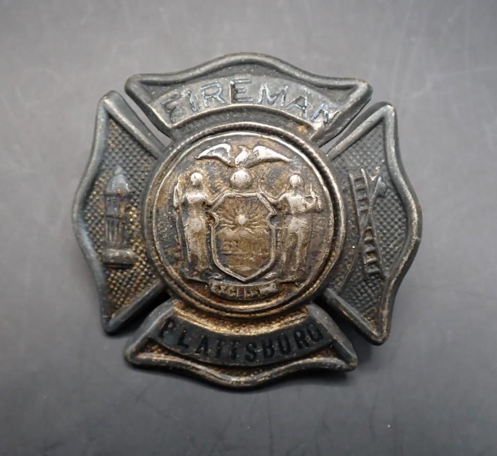 (2) New York Badges - 2