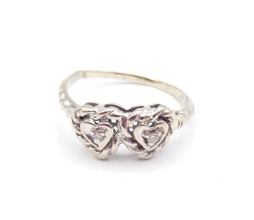 14K White Gold and Diamond Ring - 2