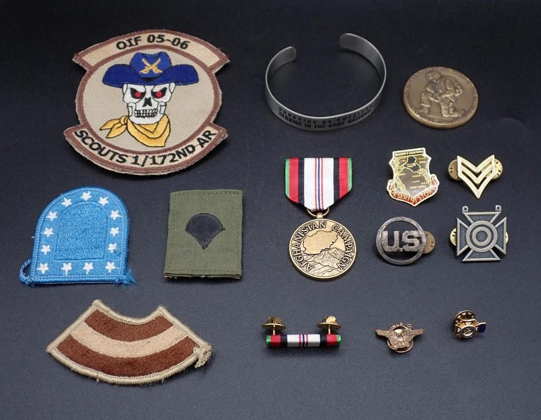 (14) Military Patches & Insignia (1 of 11)