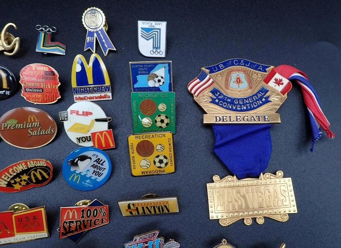 (42) Collectible Pins - 5