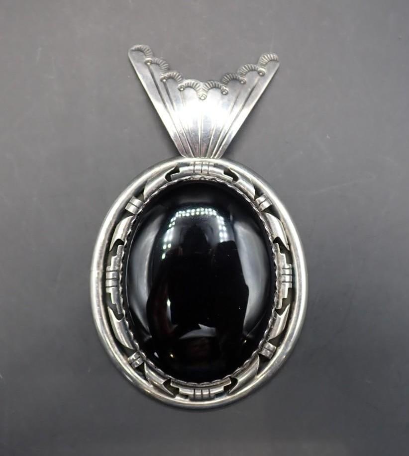 Native American Sterling Silver and Onyx Cabochon Pendant - 2