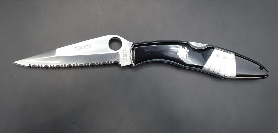 Spyderco Police G-2 Folding Knife - 3