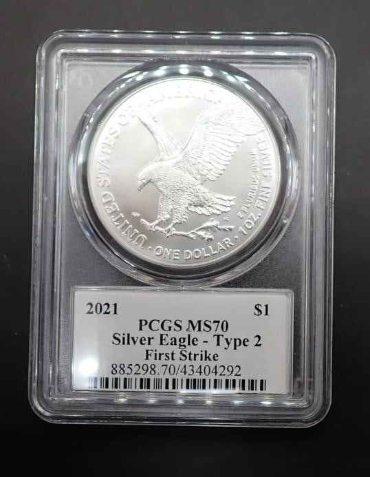 Set of (4) U.S. Silver Eagles - 8