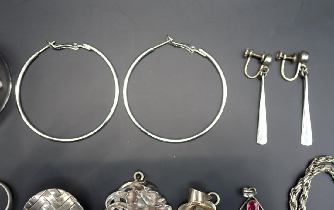 (23) Sterling Silver Jewelry Articles - 6