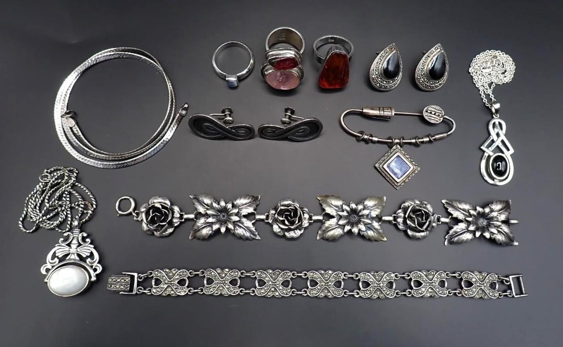 (13) Sterling Silver Jewelry Articles: 150.3 grams total weight