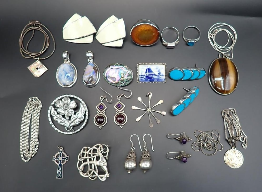 (27) Sterling Silver Jewelry Articles: 155.5 grams total weight