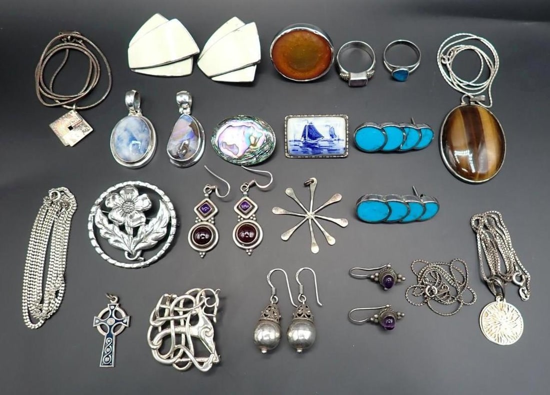 (27) Sterling Silver Jewelry Articles - 2