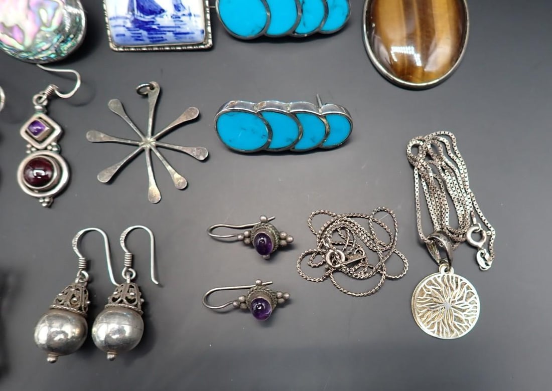 (27) Sterling Silver Jewelry Articles - 5
