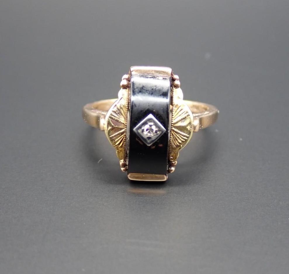 14K Yellow Gold, Diamond and Black Onyx Victorian Ring - 2