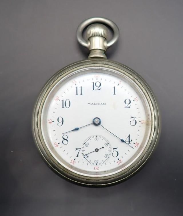Waltham Silveroid Case Pocket Watch: s.n. 14666187; 58mm in diameter; 15 jewels;