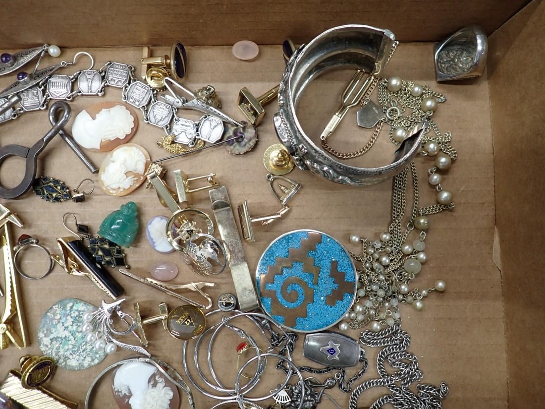 Tray of Costume Jewelry - 4