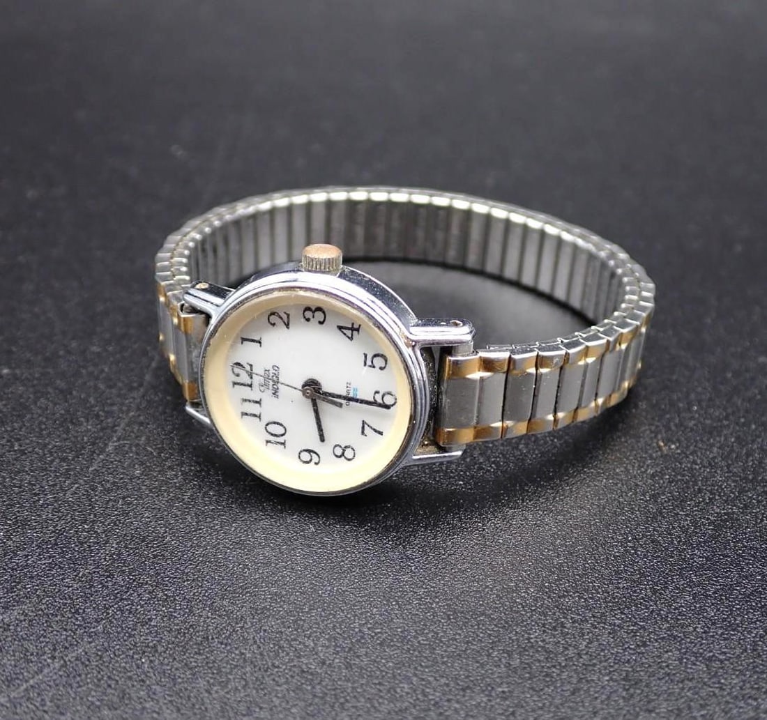 (21) Wrist Watches - 11