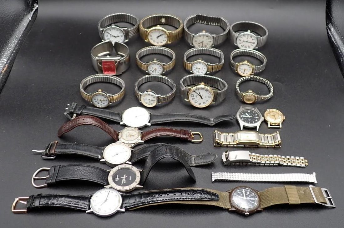 (21) Wrist Watches: (21) Wrist Watches
