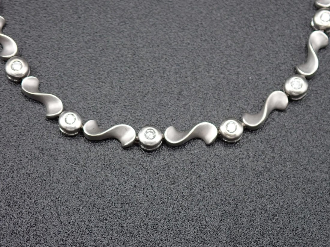 14K White Gold and Diamond Bracelet - 2