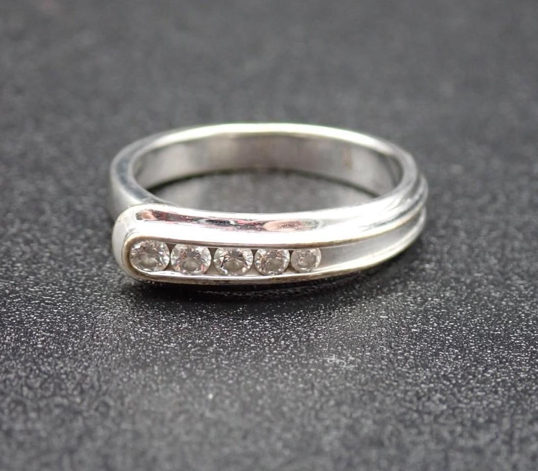 14K White Gold and Diamond Ring - 2