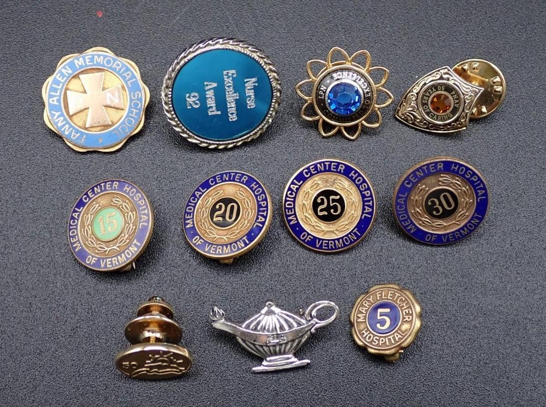Tray of Jewelry & Collectibles - 7