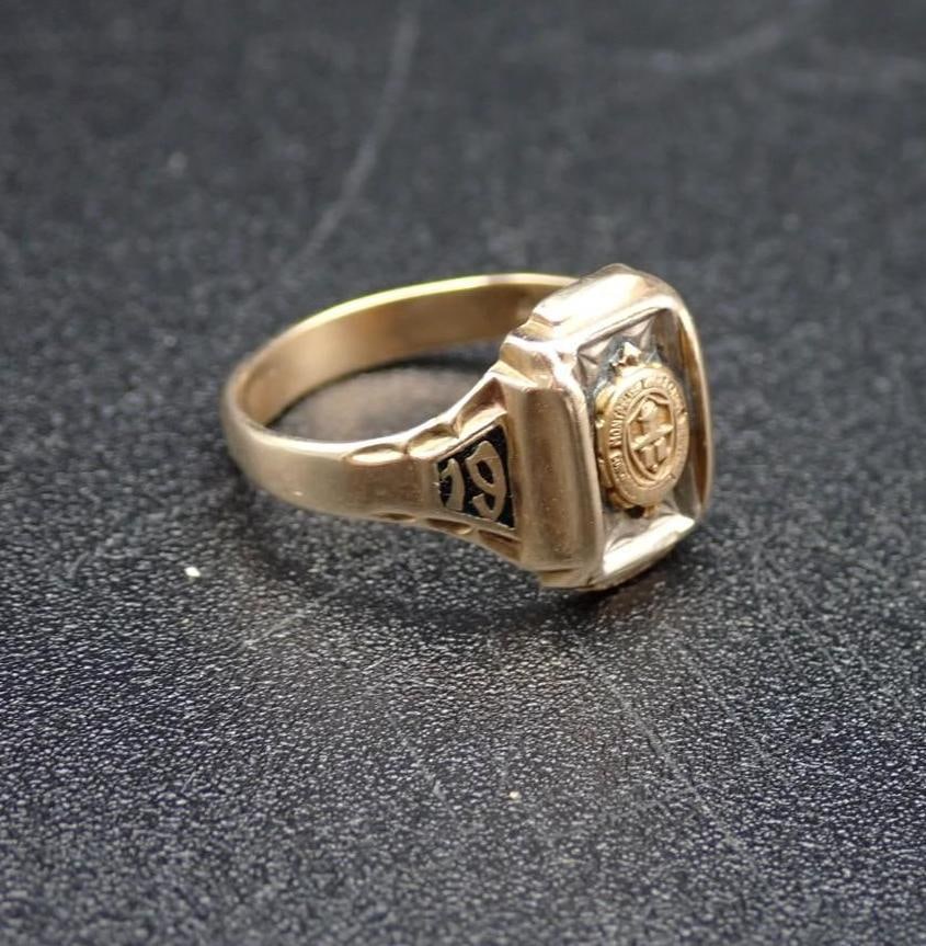 10K Yellow Gold Montpelier High School 1958 Class Ring - 2