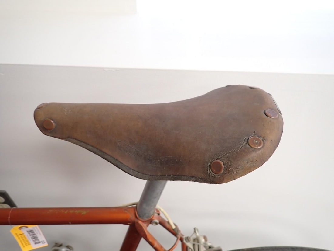 Vintage Raleigh International 12 Speed Road Bike - 18