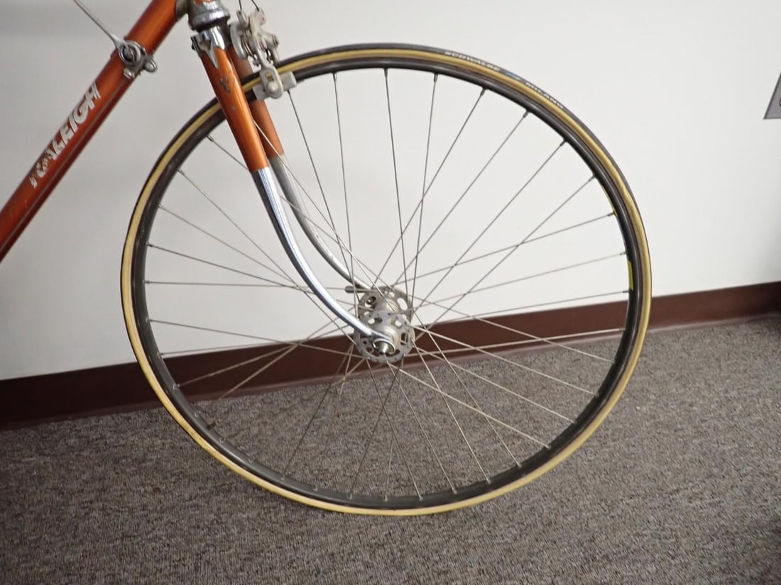 Vintage Raleigh International 12 Speed Road Bike - 4