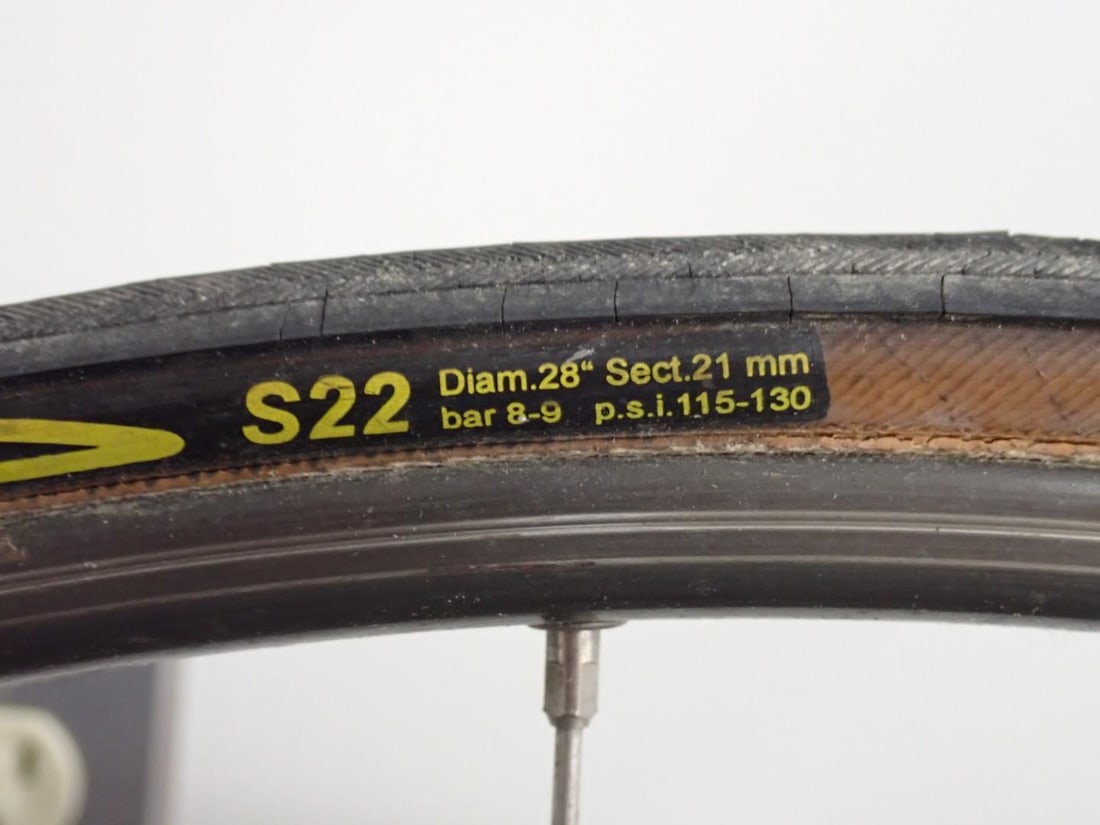 Vintage Raleigh International 12 Speed Road Bike - 6