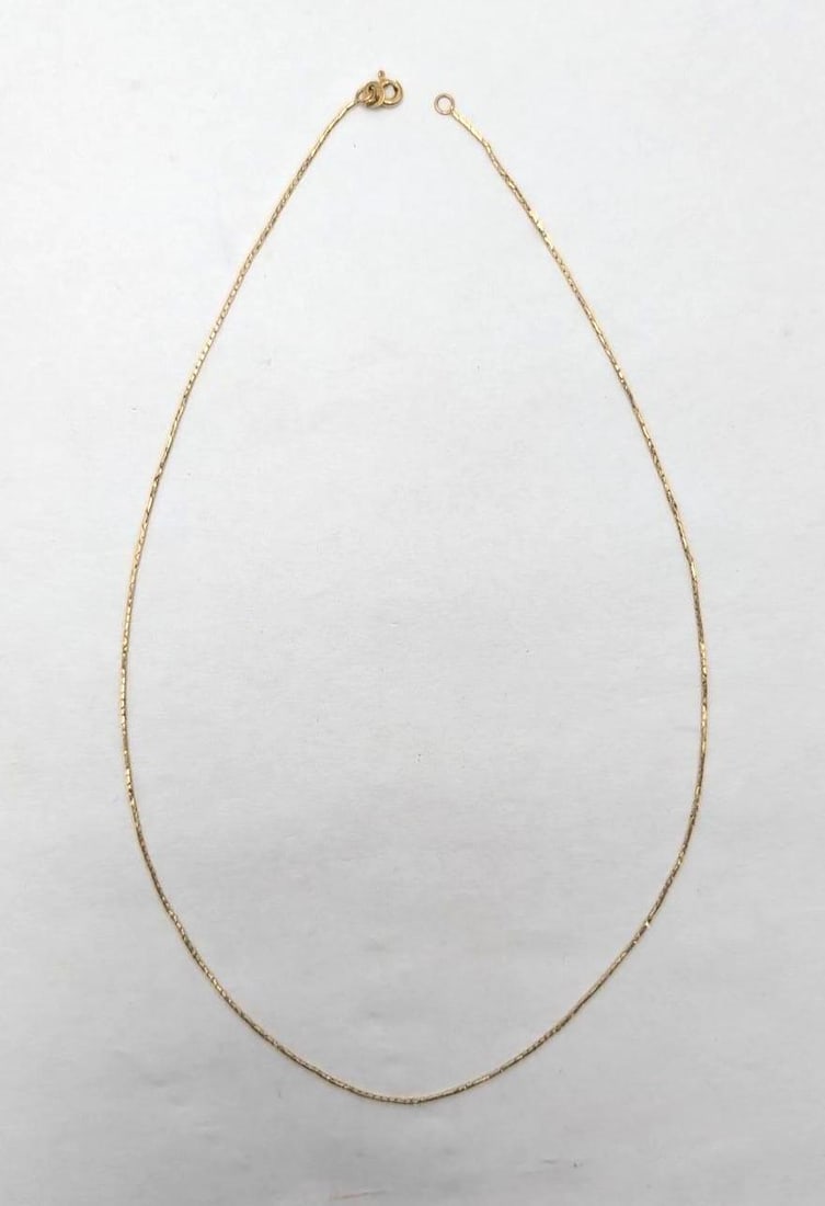14K Yellow Gold Necklace: .85mm links, 19" in length, 2.88 grams