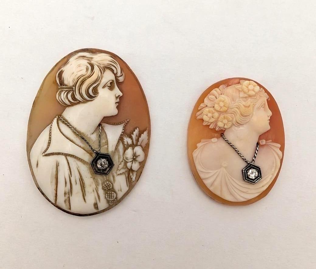 (2) Vintage Cameos - 4