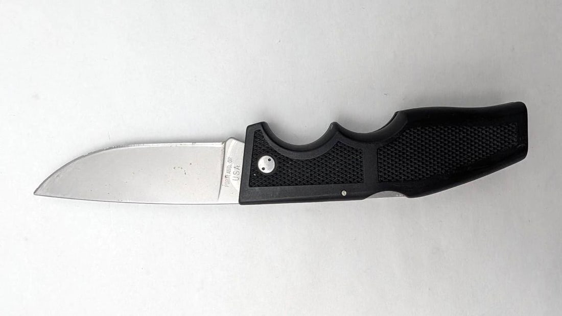 (5) Folding Knives - 13