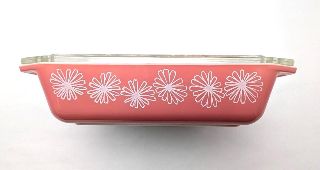 Vintage Pyrex 2 Qt. Space Saver Casserole - 4