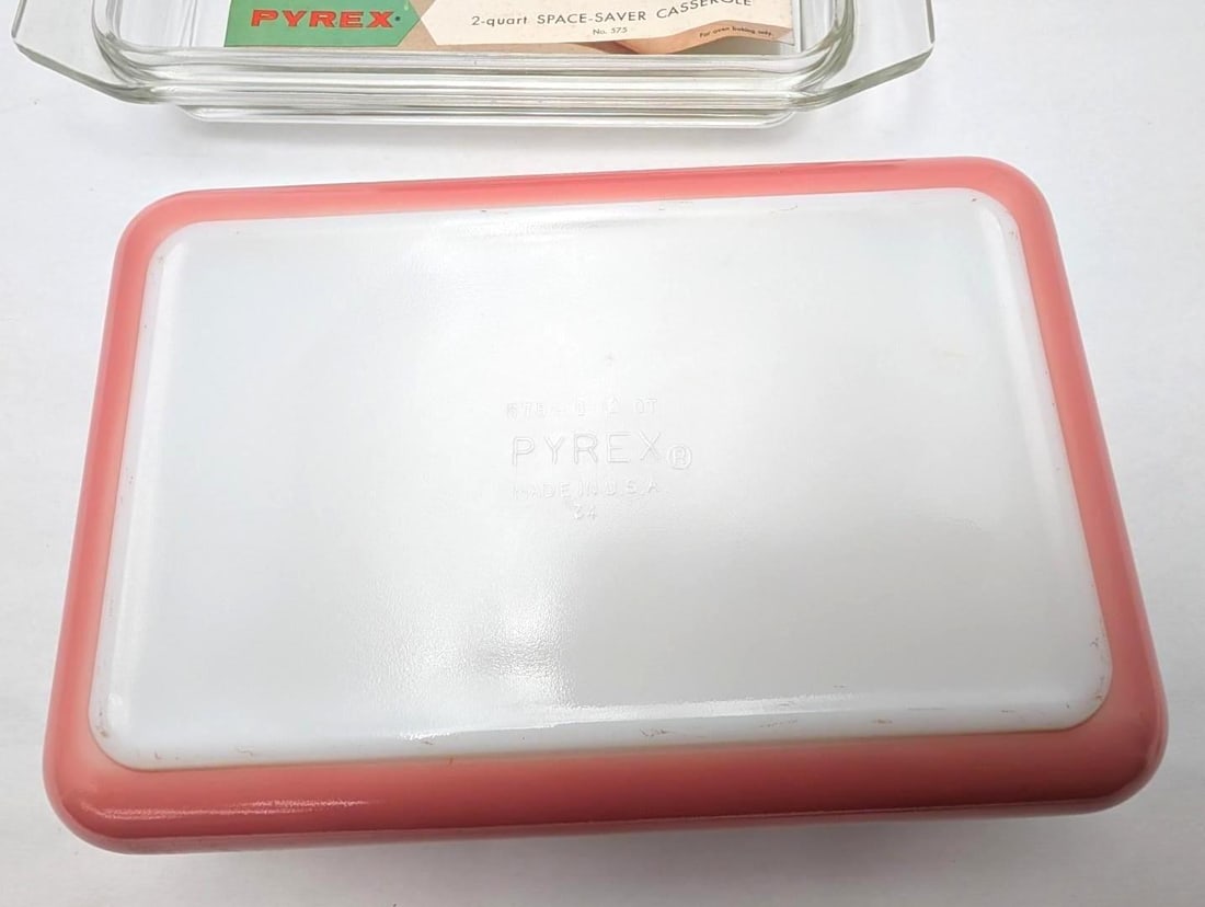 Vintage Pyrex 2 Qt. Space Saver Casserole - 7