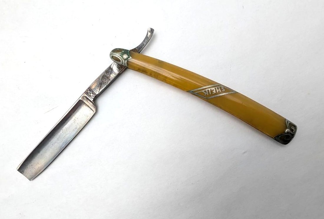 (7) Good Antique Straight Razors in boxes - 13