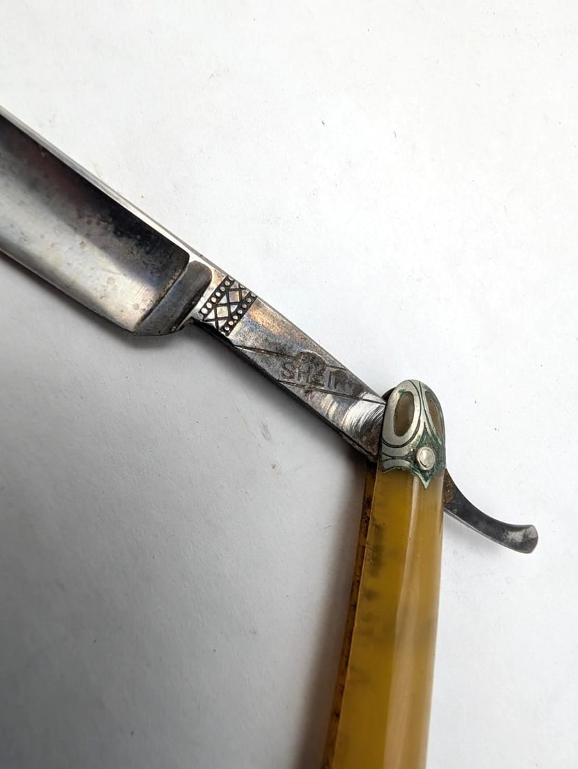 (7) Good Antique Straight Razors in boxes - 14