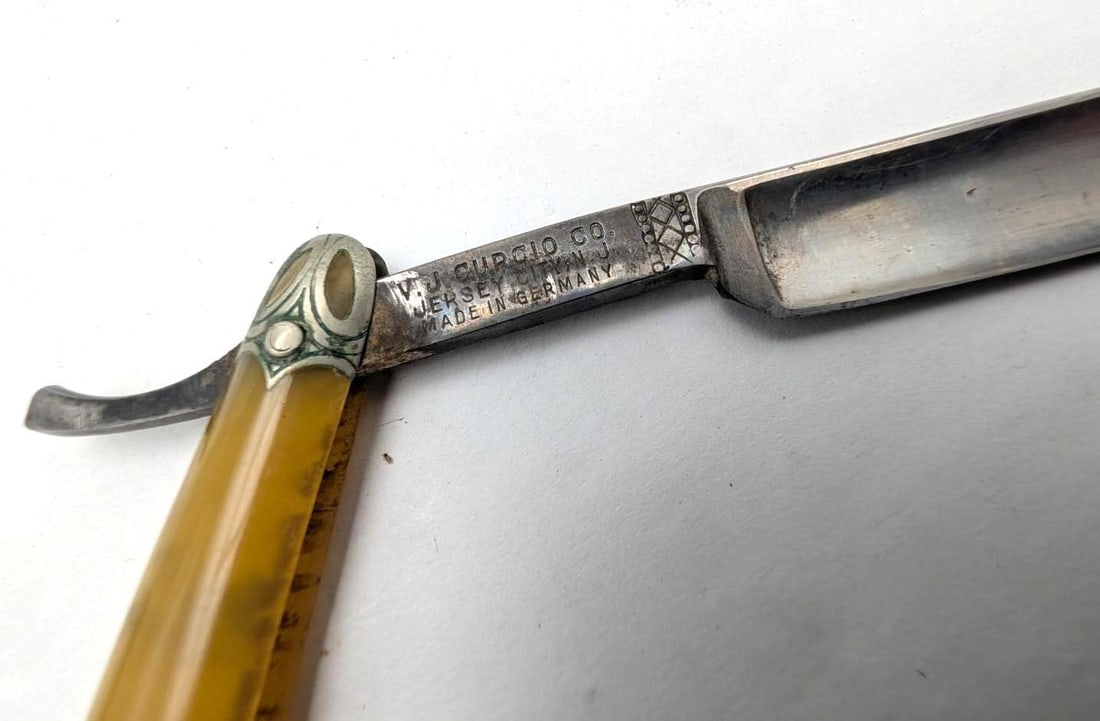 (7) Good Antique Straight Razors in boxes - 16