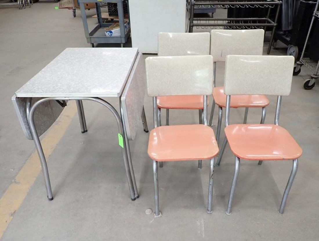 (5) Pc. Richcraft 1950's Chrome Table and Chairs Set (1 of 7)