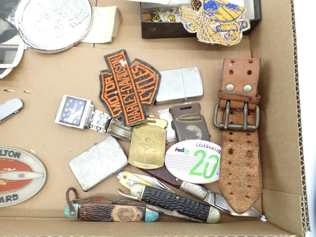 Collectibles Lot - 6