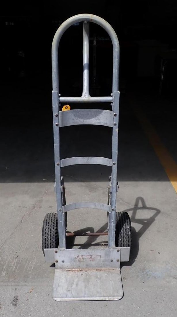 Wesco Aluminum Two Wheel Hand Truck: Wesco Aluminum Two Wheel Hand Truck