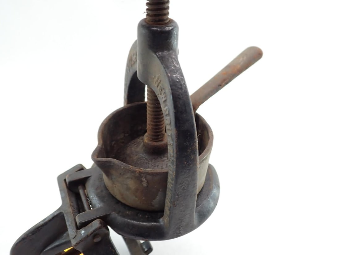 Vintage Columbia Meat Juice Press - 4