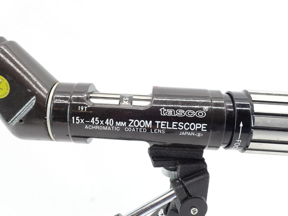 Tasco 15-45x40 Spotting Scope with tripod - 3