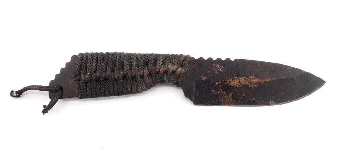 (7) Fixed Blade and Folding Knives - 6