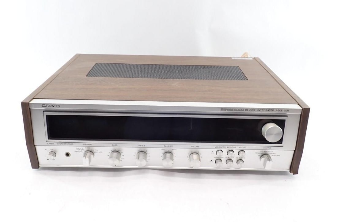 Vintage Craig Series 5000 Deluxe Integrated Stereo Receiver (1 of 6)