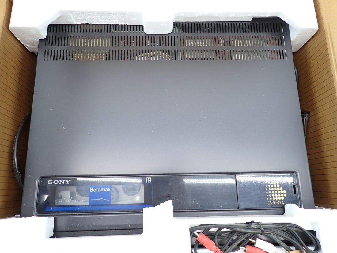 Vintage Sony SL-HF4000 Super Betamax HiFi VCR - 2