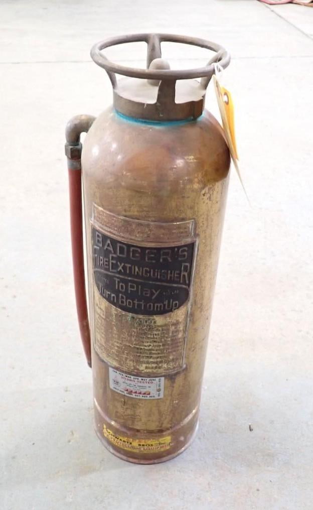 Vintage Badger Brass Fire Extinguisher (1 of 2)