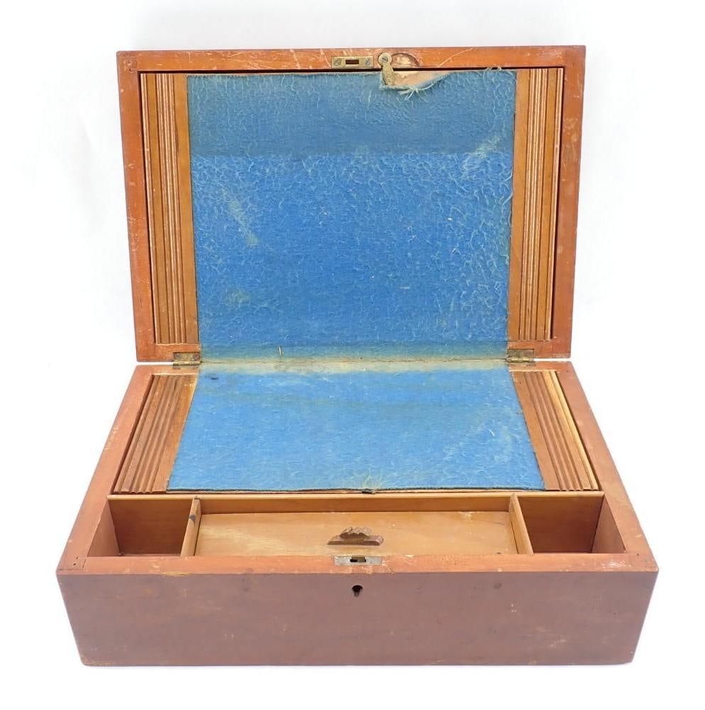 Collectibles Lot - 14
