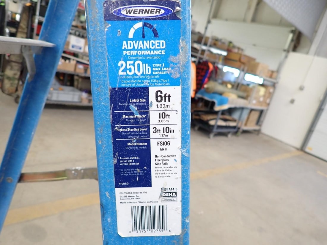 6' Fiberglass Step Ladder - 3