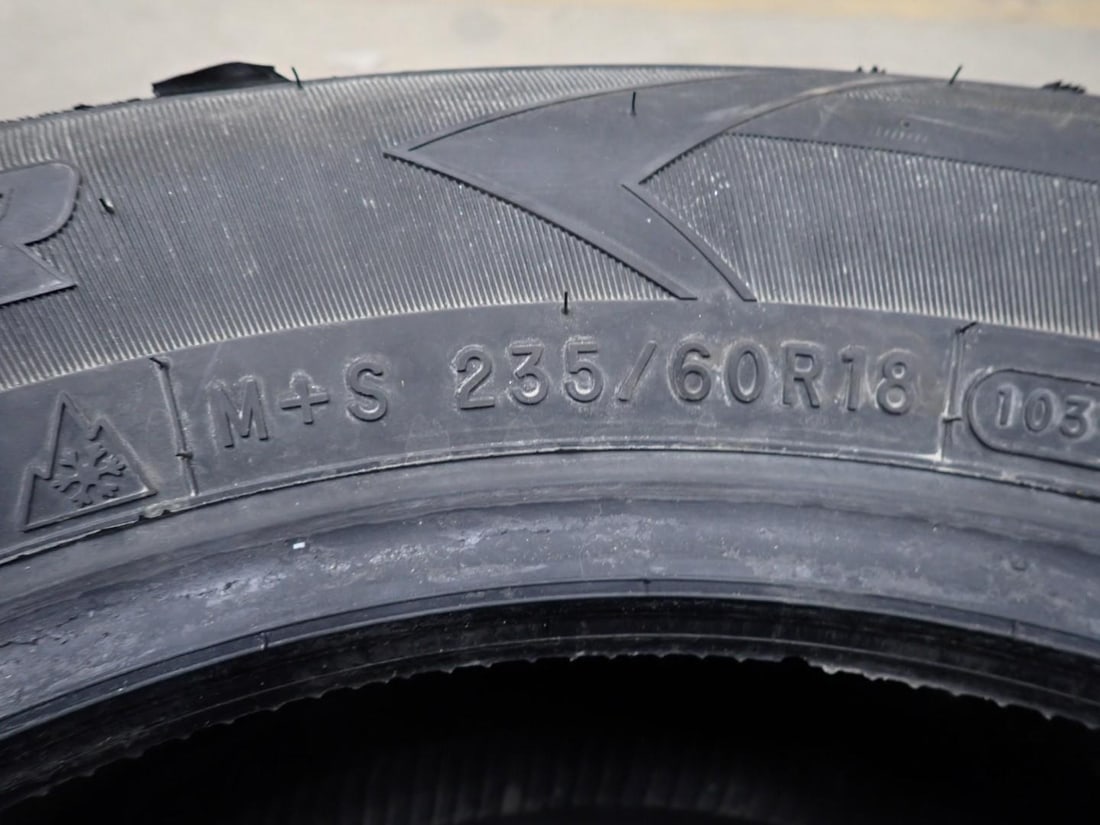 Set of (4) Cooper Evolution Winter Studded Snow Tires - 3